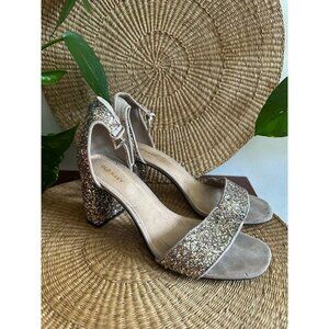 Old Navy women’s size 9 gold glitter, heeled sandals
